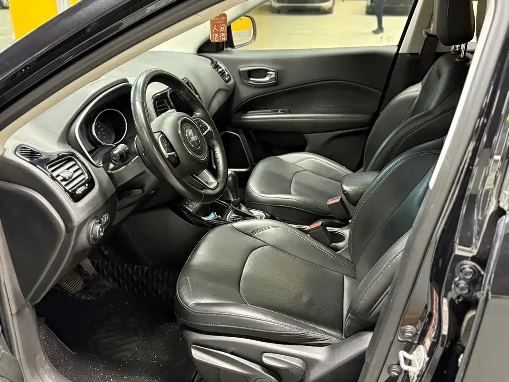 Jeep Compass — миниатюра 15
