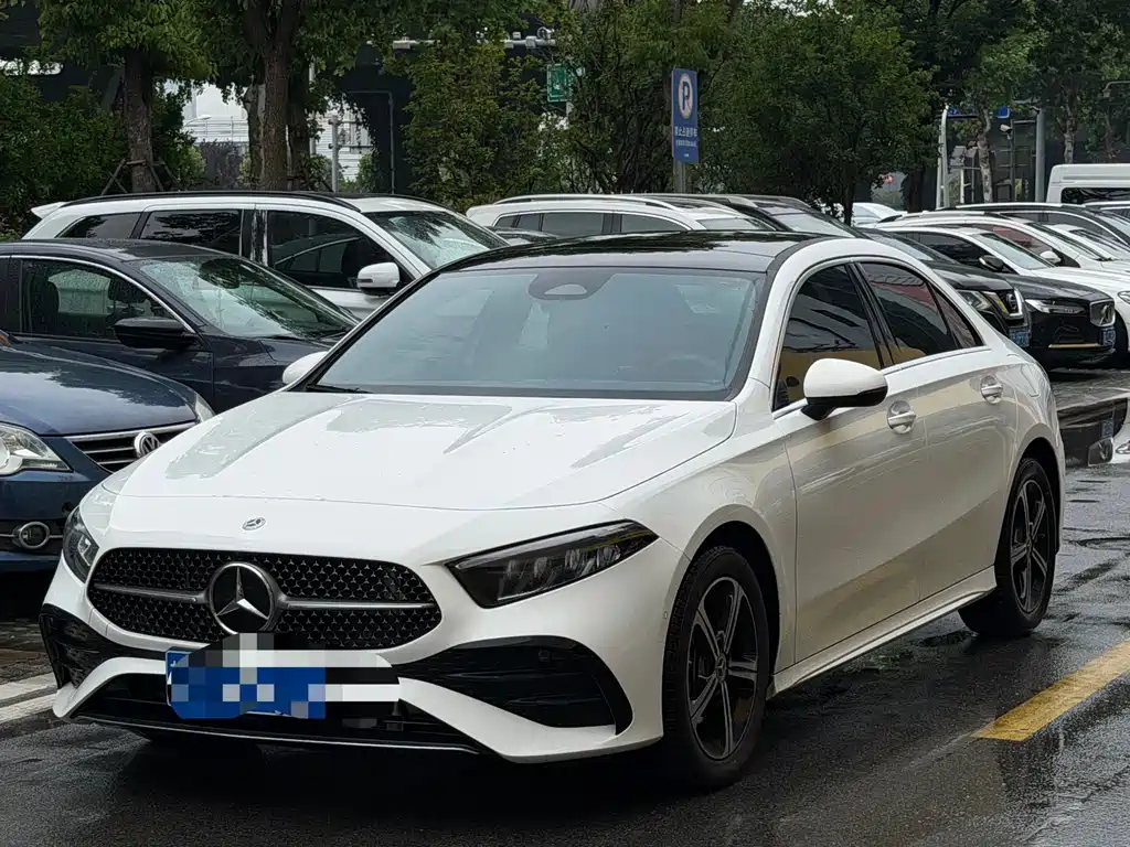 Mercedes-Benz A-Class 2023