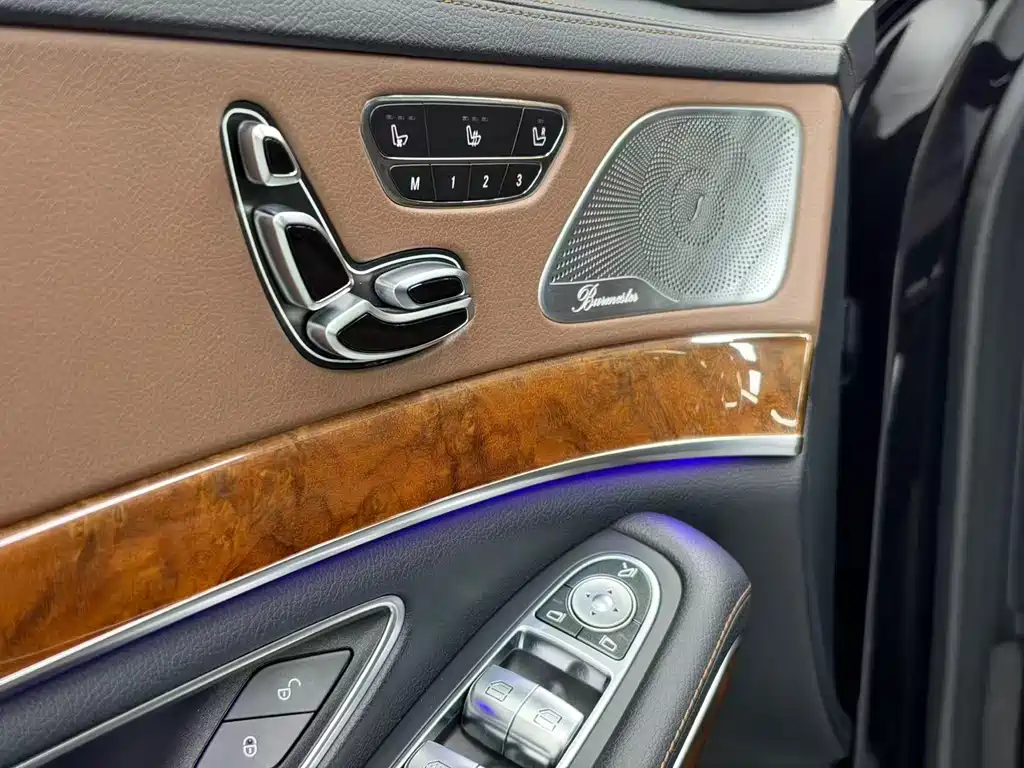 Mercedes-Benz S-Class — миниатюра 13