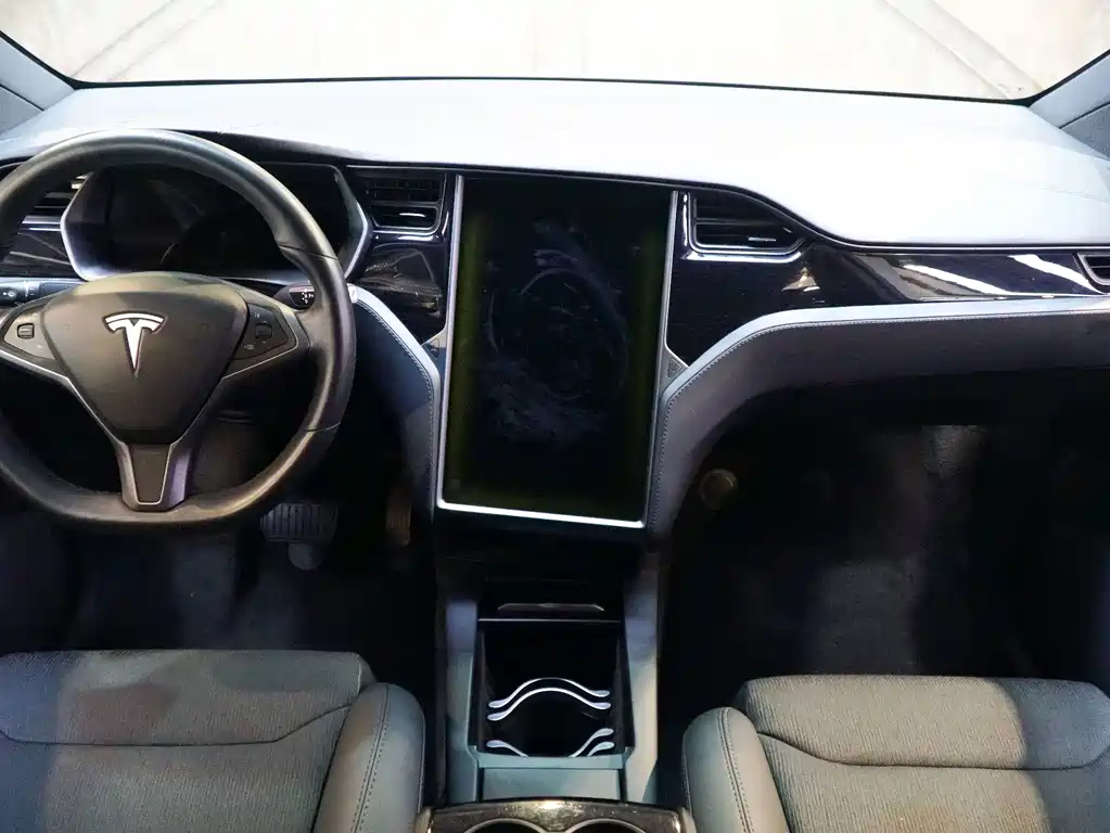 Tesla Model X — фотографии объявления, Фото 12