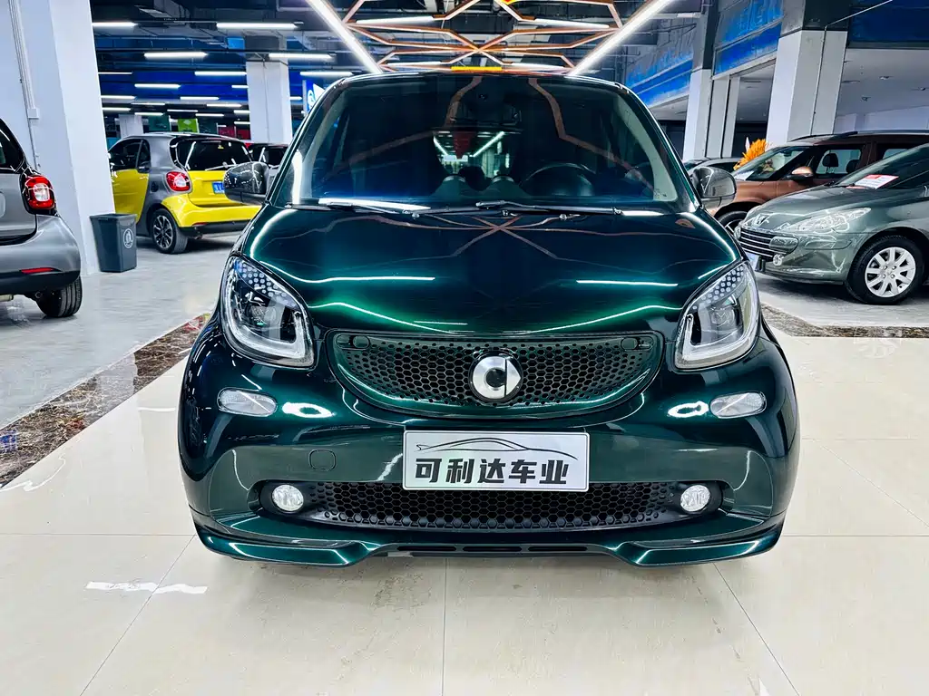 Smart fortwo 2018 0.9T 66 20 V