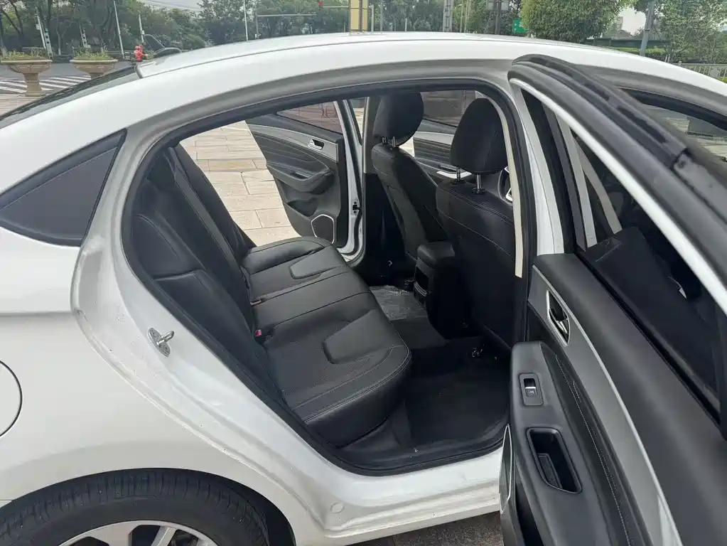 Chery Arrizo 5 5 2019 1.5L CVT V