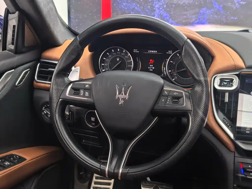 Maserati Ghibli — миниатюра 27