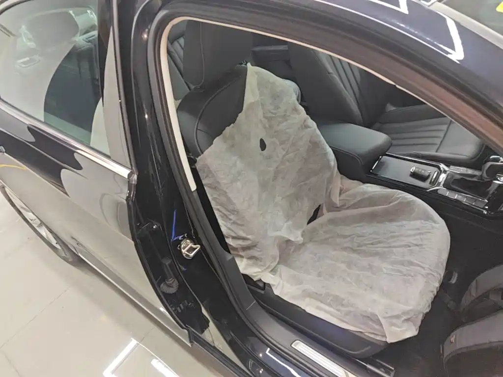 Volkswagen Passat PHEV — миниатюра 25