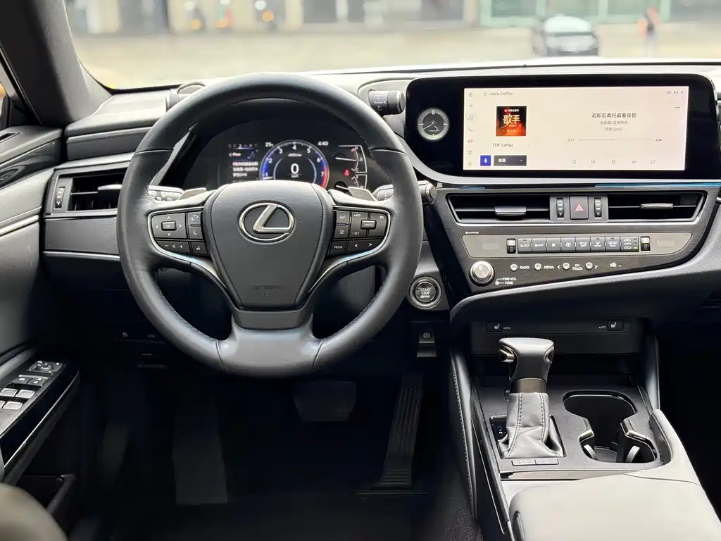 Lexus ES 2023 200