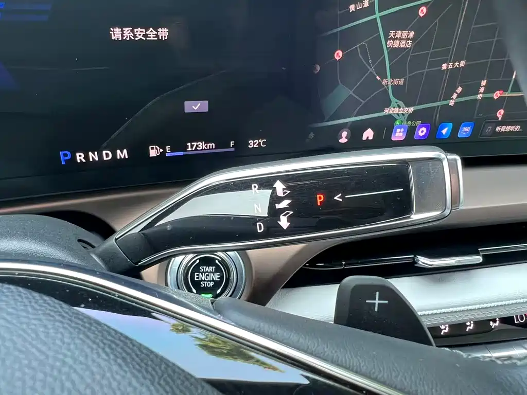 Cadillac GT4 — миниатюра 10