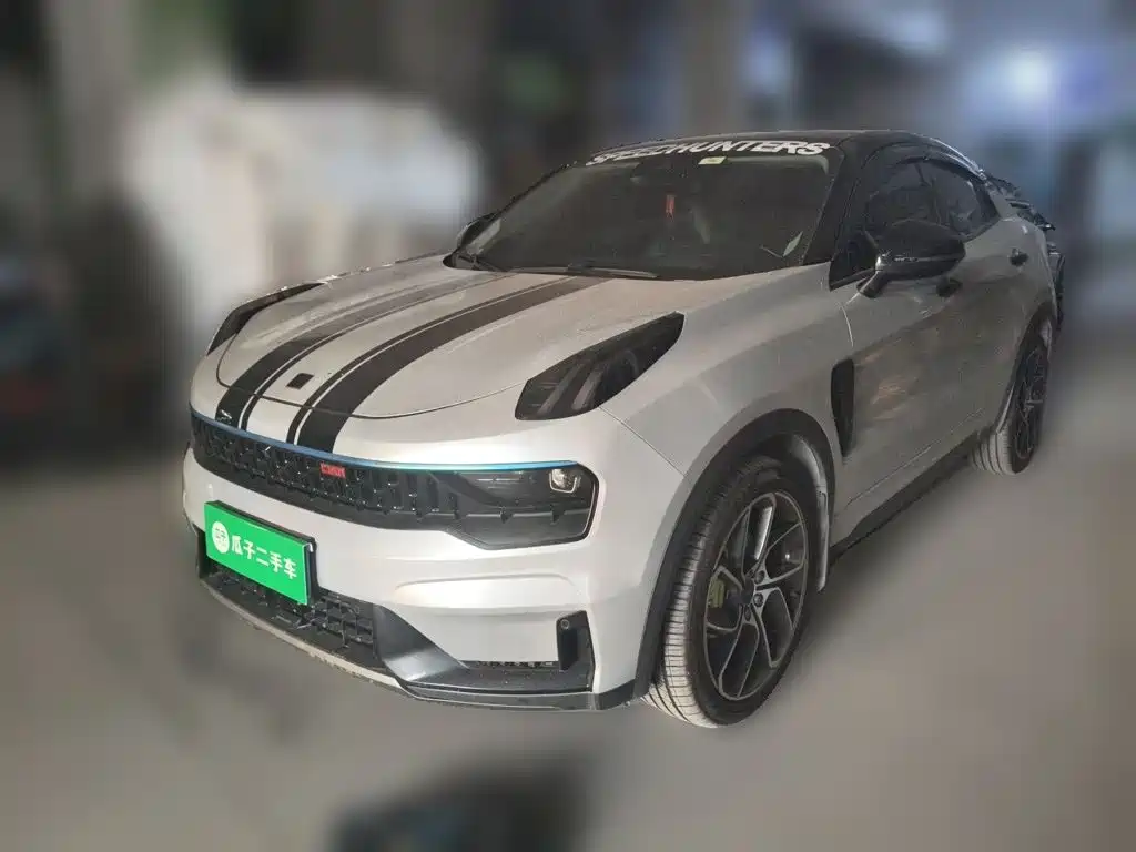 Lynk & Co 05