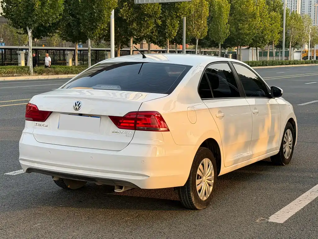 Volkswagen Santana — миниатюра 9