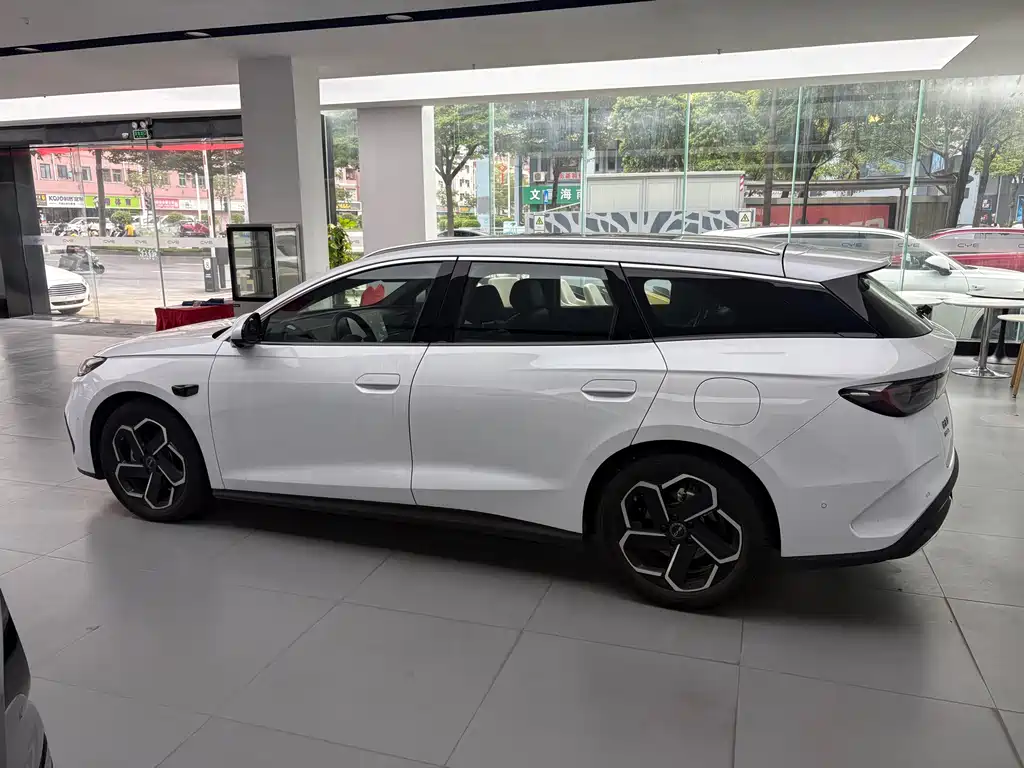 BYD Seal 06 DM-i Touring — миниатюра 7