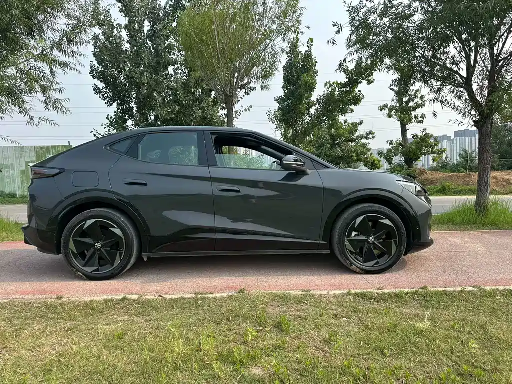 Volkswagen 06 2024 Ultra