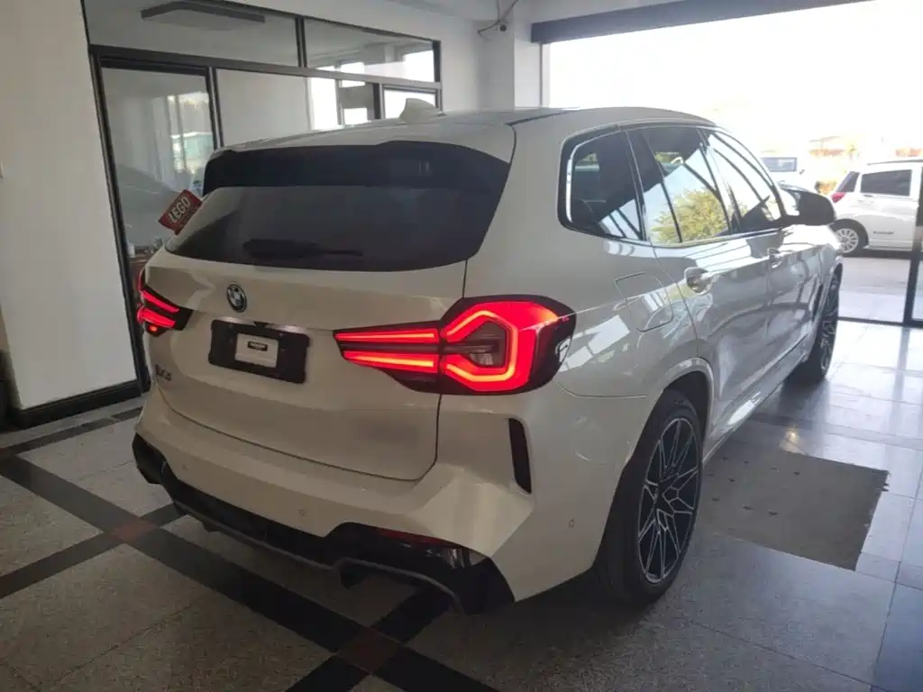 BMW iX3 — миниатюра 7