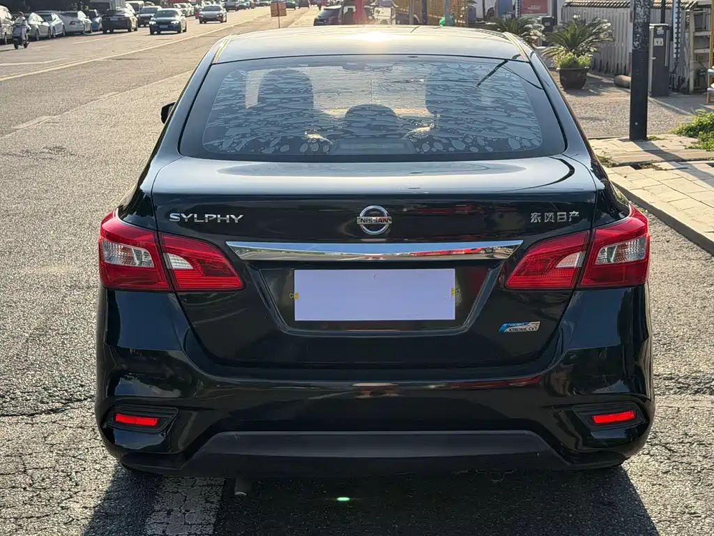 Nissan Sylphy — миниатюра 5