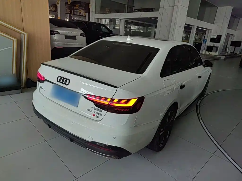 Audi A4L — миниатюра 7