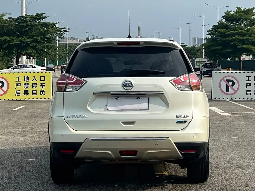 Nissan X-Trail 2014 2.0L CVT Comfort 2WD