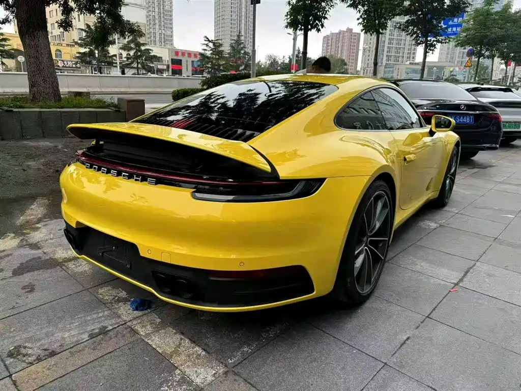 Porsche 911 2020 Carrera 3.0T