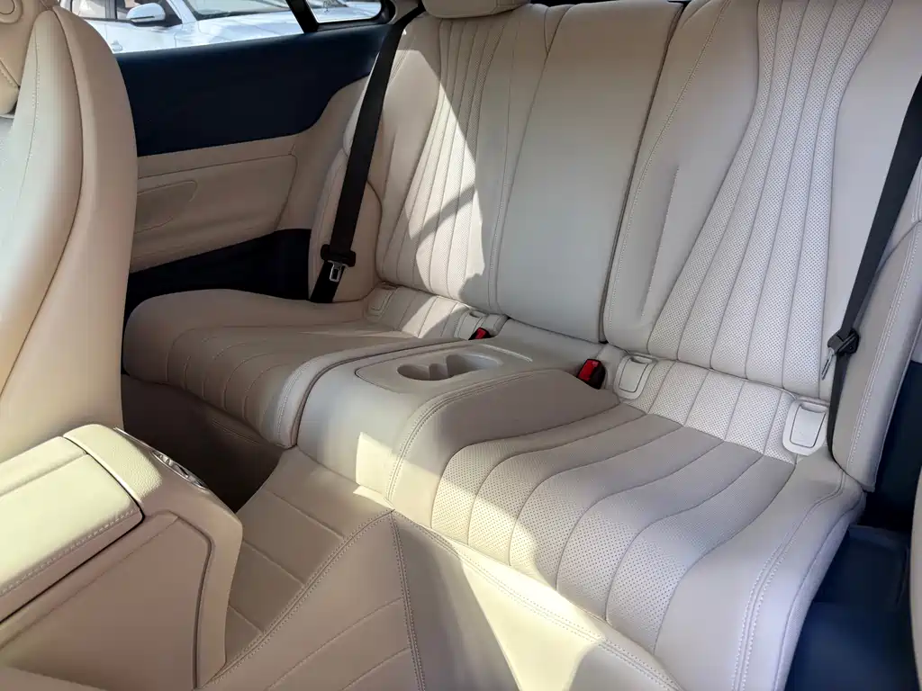 Mercedes-Benz E-Class (Import) — миниатюра 16