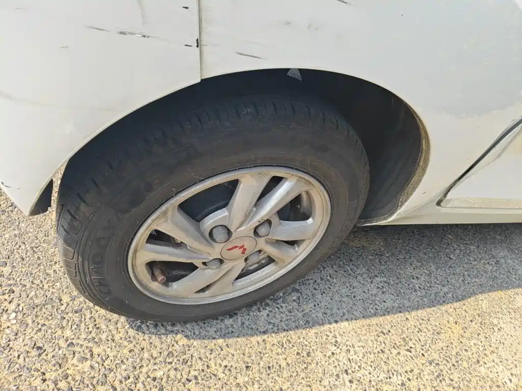 Wuling MINIEV — миниатюра 8