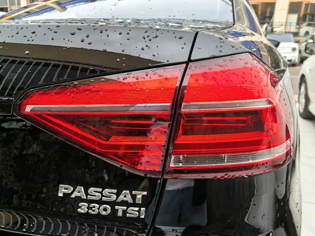 Volkswagen Passat — миниатюра 11