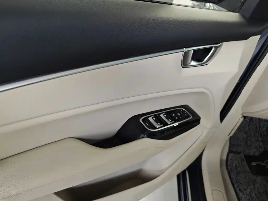 Wuling Victory — миниатюра 14