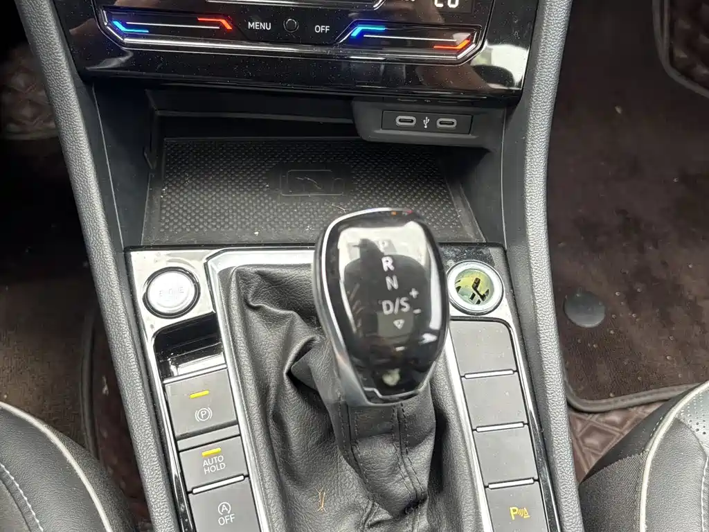 Volkswagen Sagitar — миниатюра 10