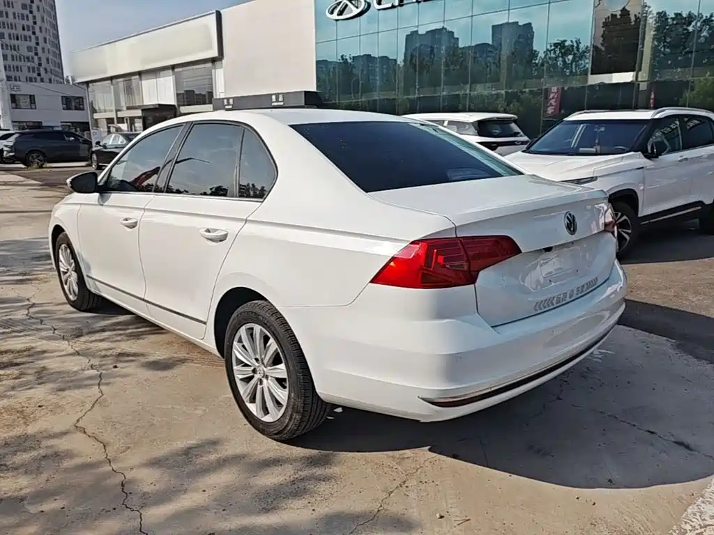Volkswagen Bora — миниатюра 5