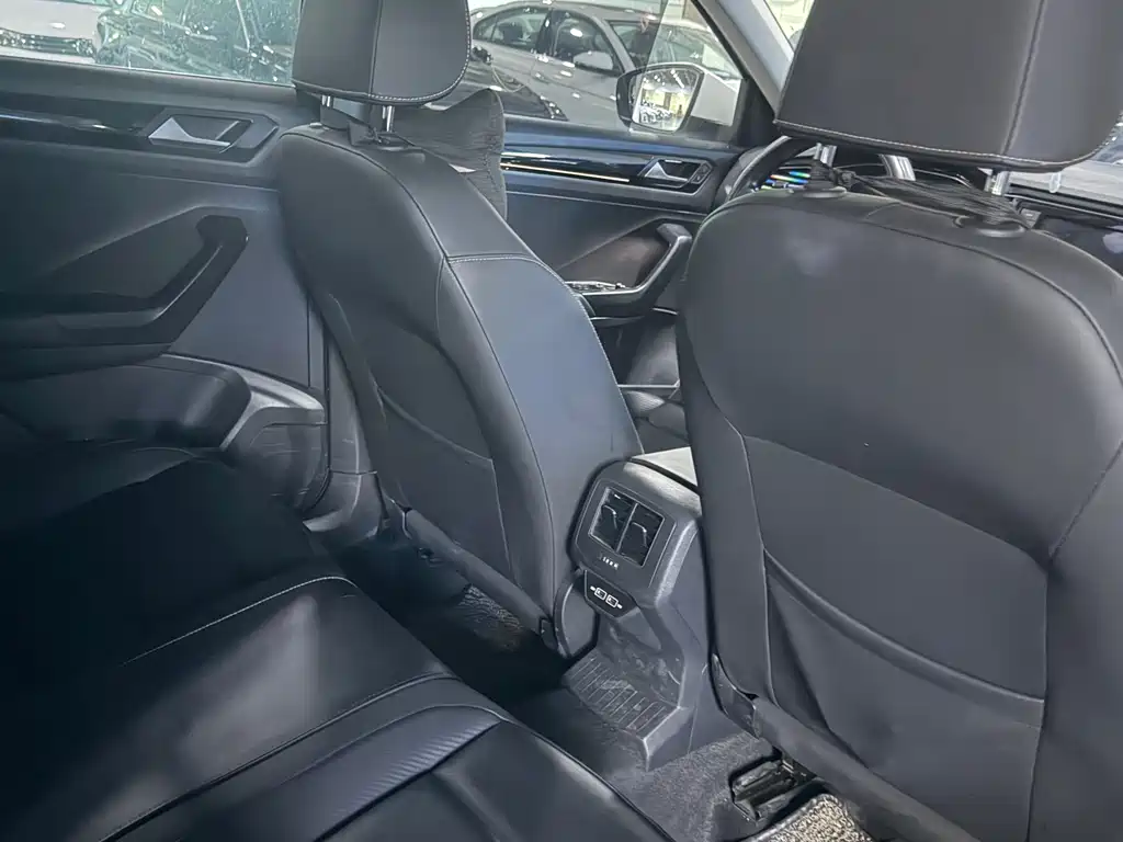 Volkswagen T-Roc 2019 280TSI DSG Comfort V