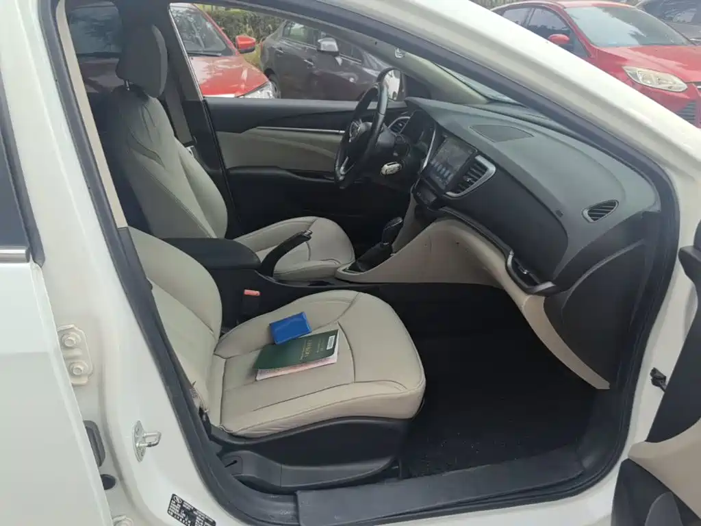 Buick Excelle — миниатюра 25