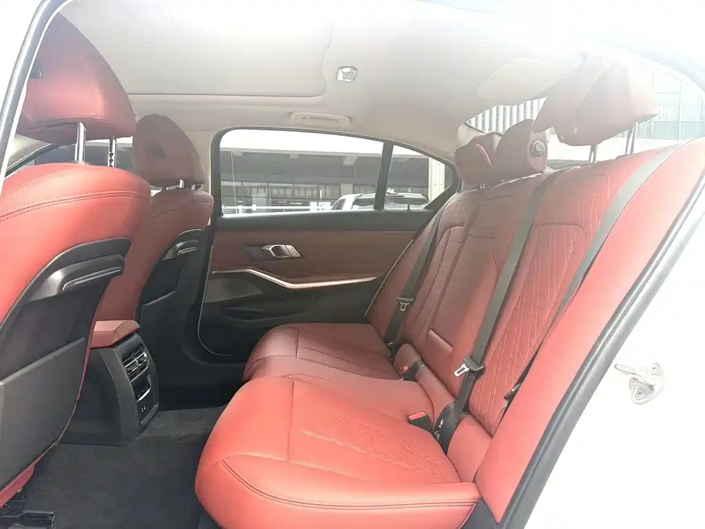 BMW 3 Series — миниатюра 8