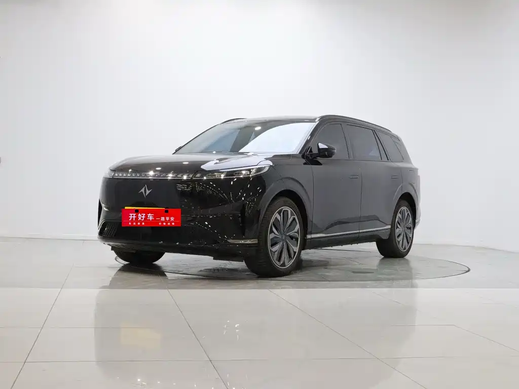 Dongfeng eπ008