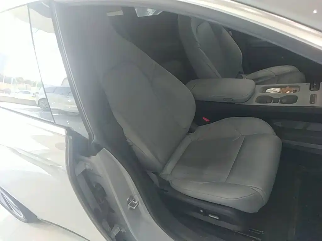 NIO ET5T — миниатюра 25