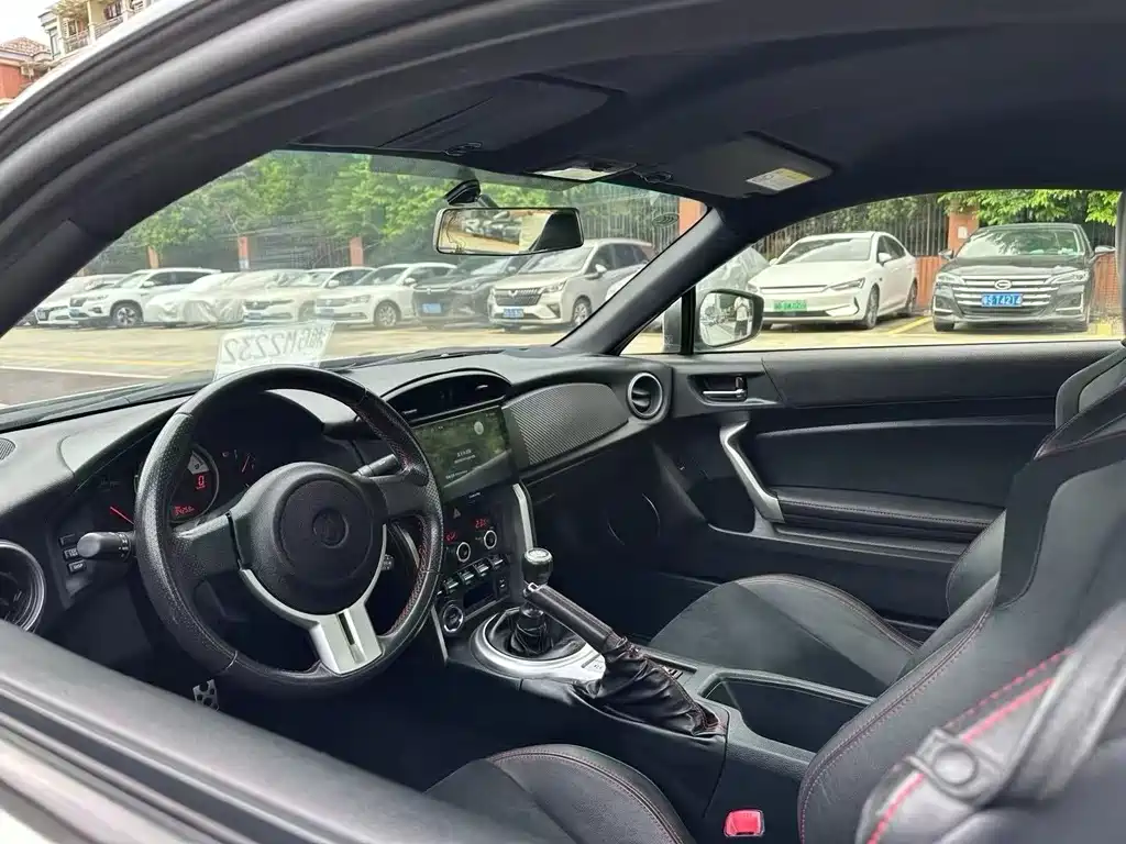 Toyota 86 — миниатюра 4