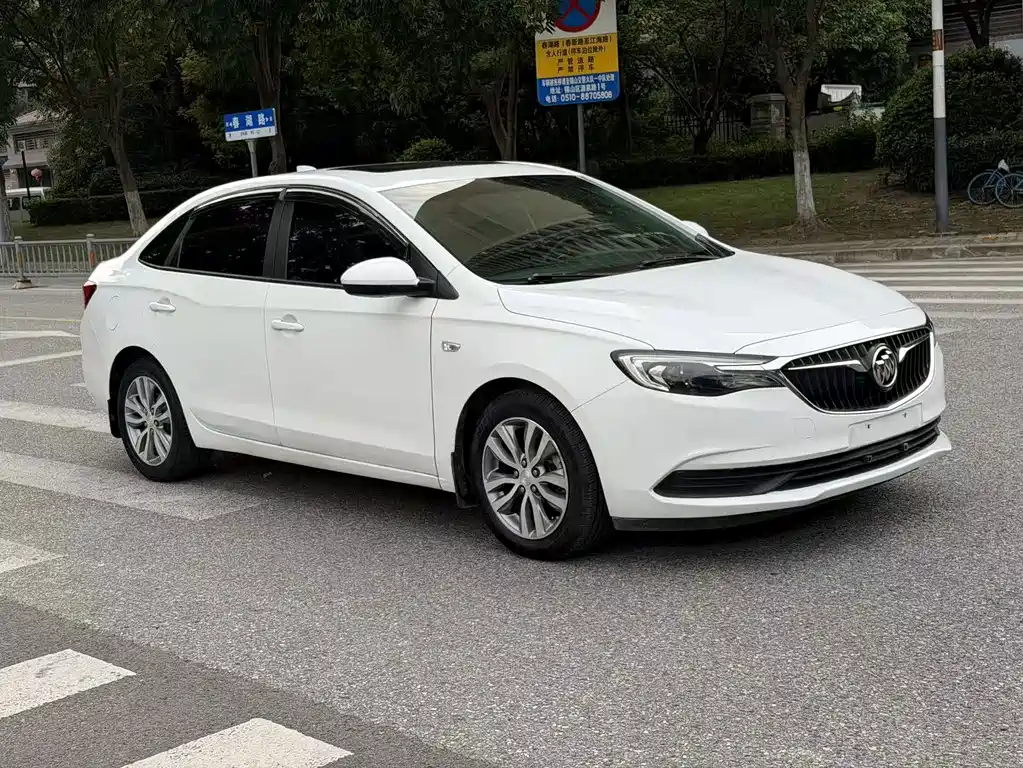 Buick Excelle — миниатюра 10