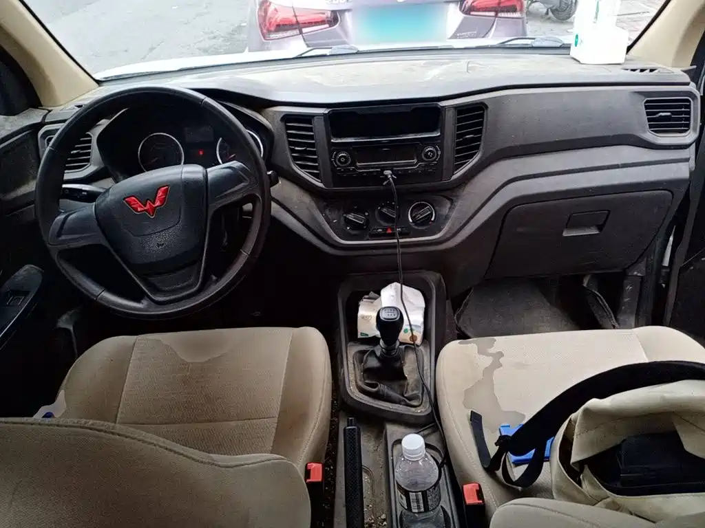 Wuling Hongguang V — миниатюра 6