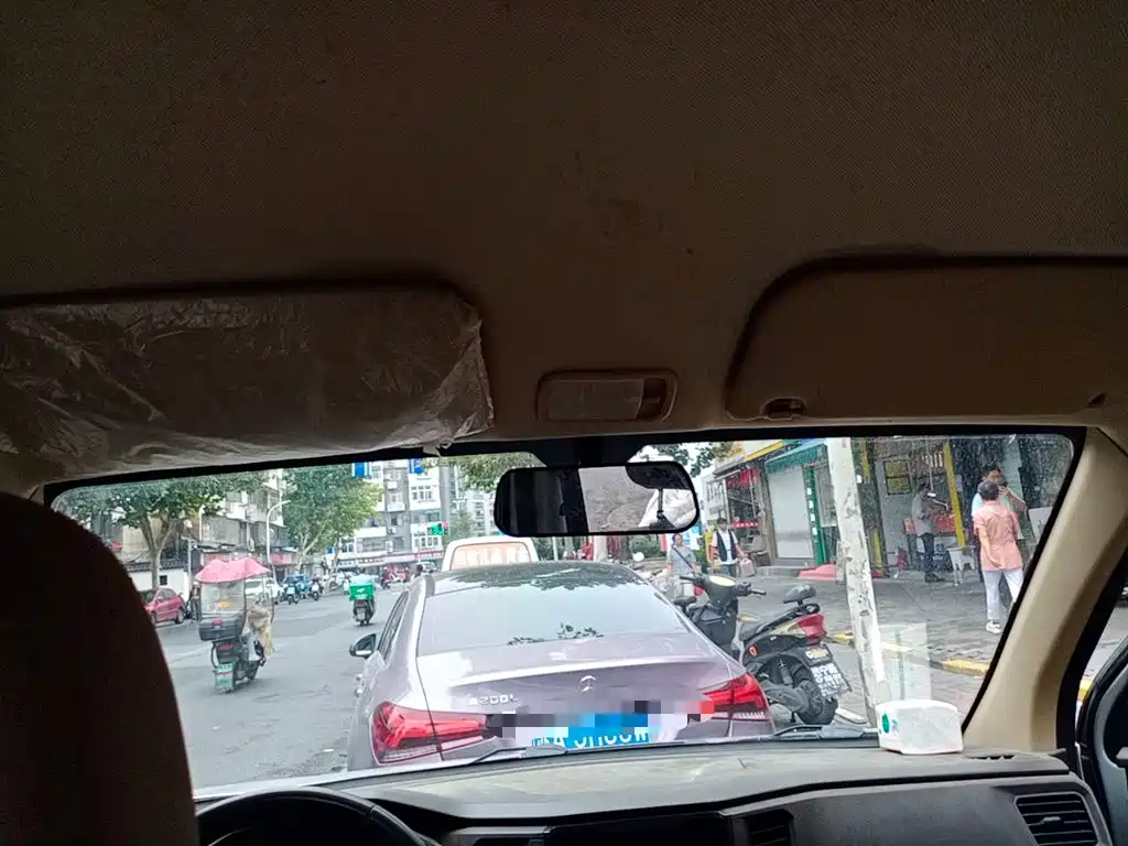Wuling Hongguang V — миниатюра 15