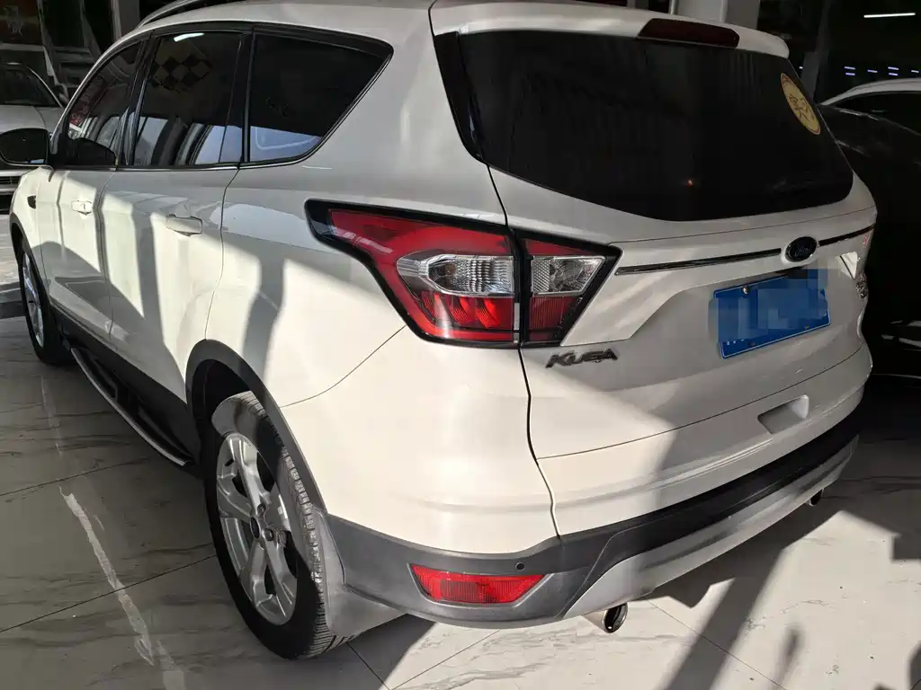 Ford Kuga — миниатюра 4