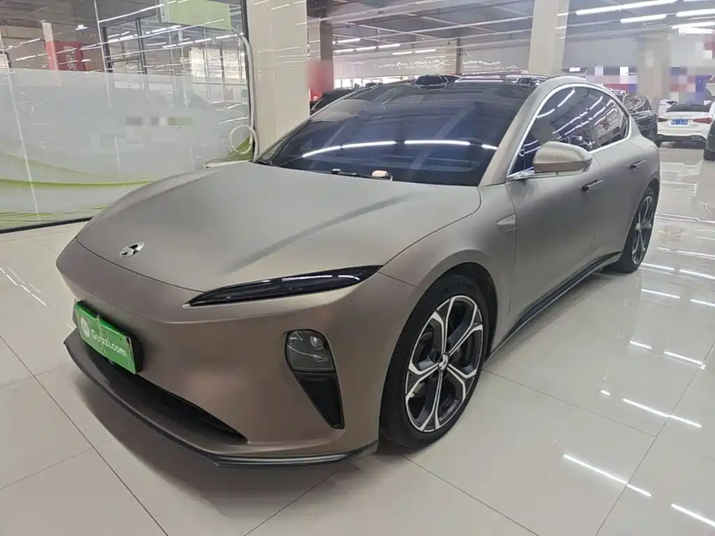 NIO ET5