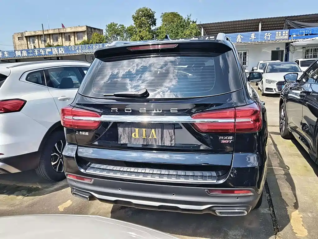 Roewe RX8 — миниатюра 15