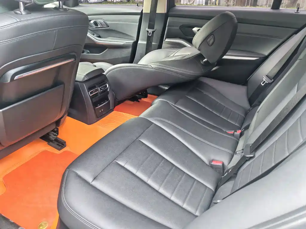 BMW 3 Series — миниатюра 5