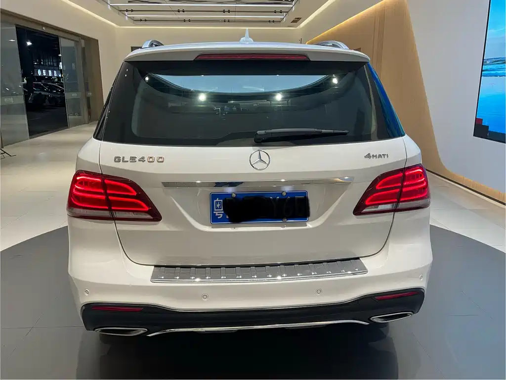 Mercedes-Benz GLE (Import) — миниатюра 6