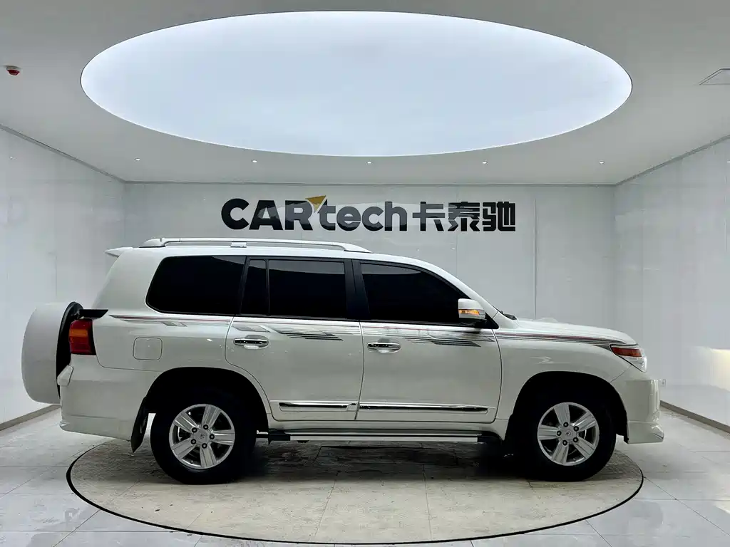 Toyota Land Cruiser — миниатюра 7
