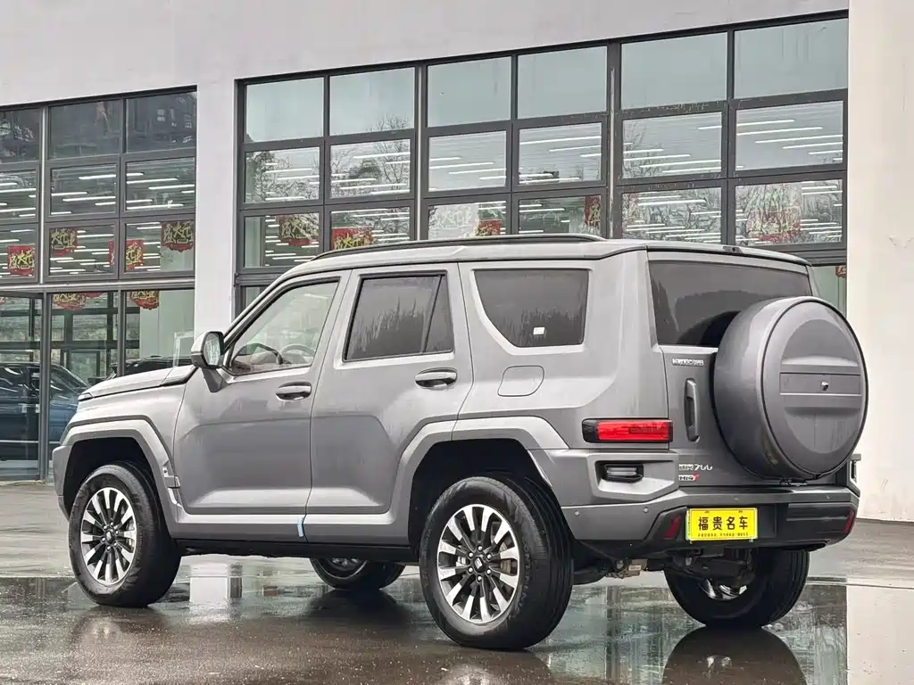 TANK TANK 700 NEW ENERGY