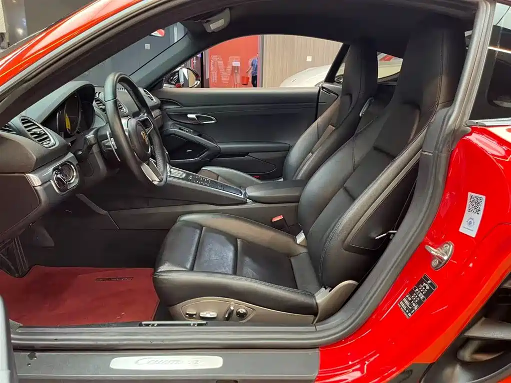 Porsche 718 2018 Cayman 2.0T