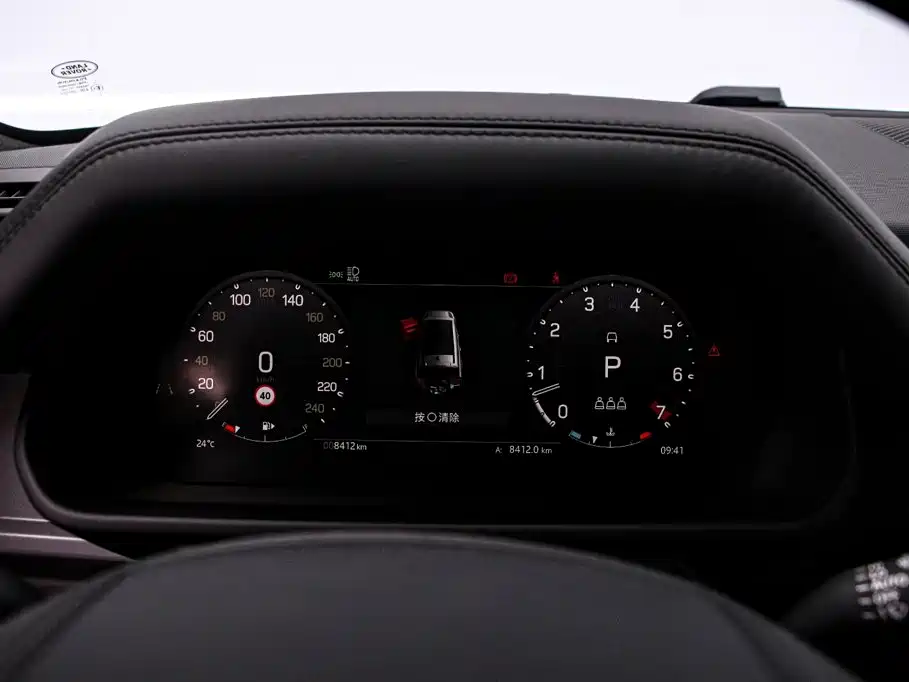 Land Rover Defender — миниатюра 6