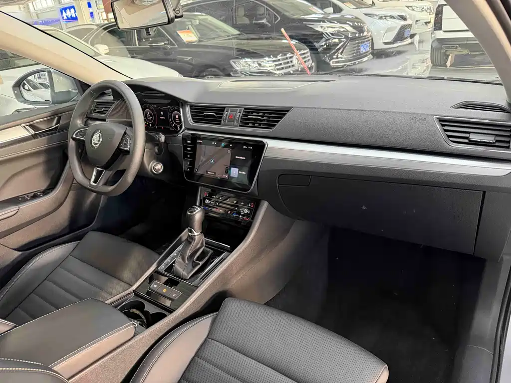 Skoda Superb Facelift TSI280 DSG Premium Edition, фото 18