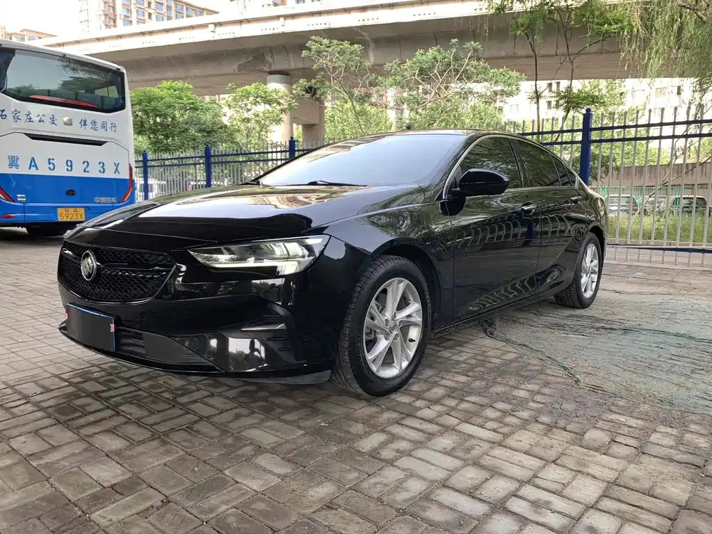 Buick Regal 2021