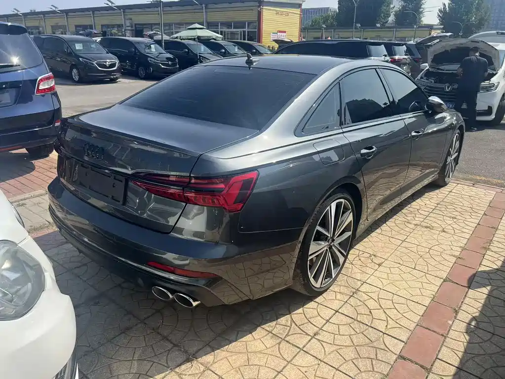 Audi S6 — миниатюра 10