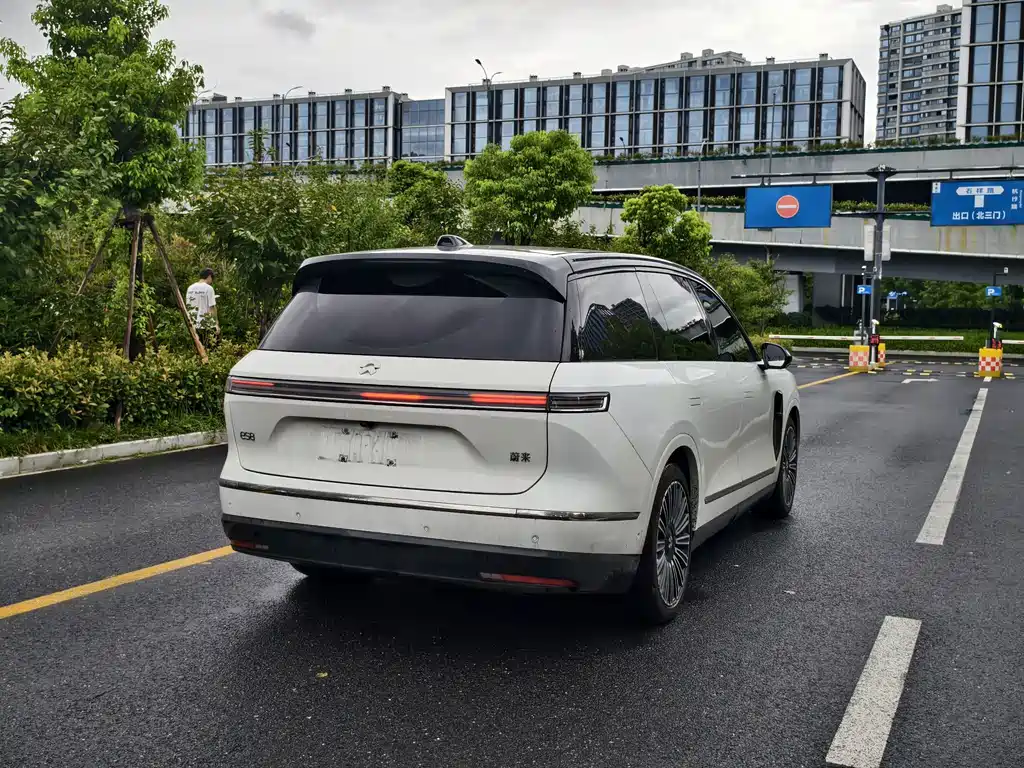NIO ES8 — миниатюра 4
