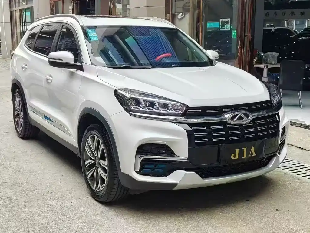 CHERY TIGGO 8