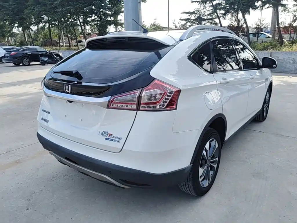 Luxgen U6 — миниатюра 7