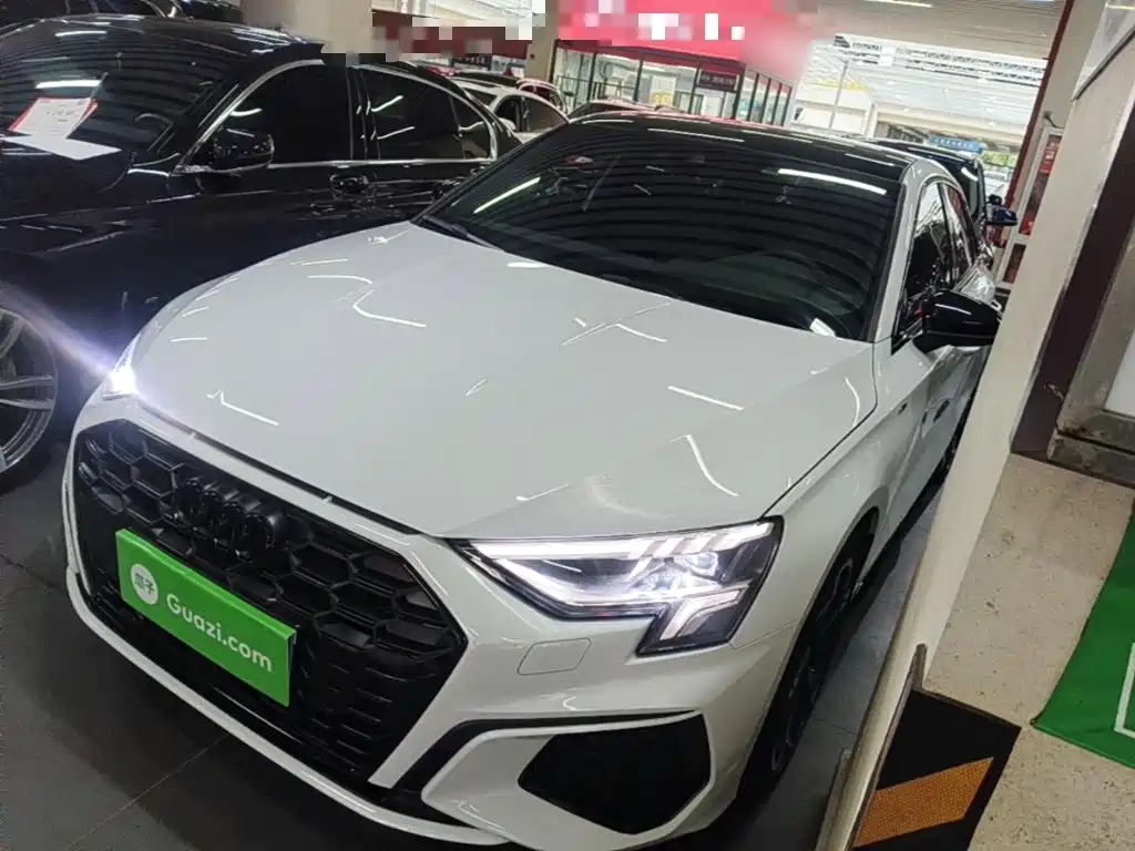 Audi A3 2024 Sportback 35 TFSI Luxury Sport